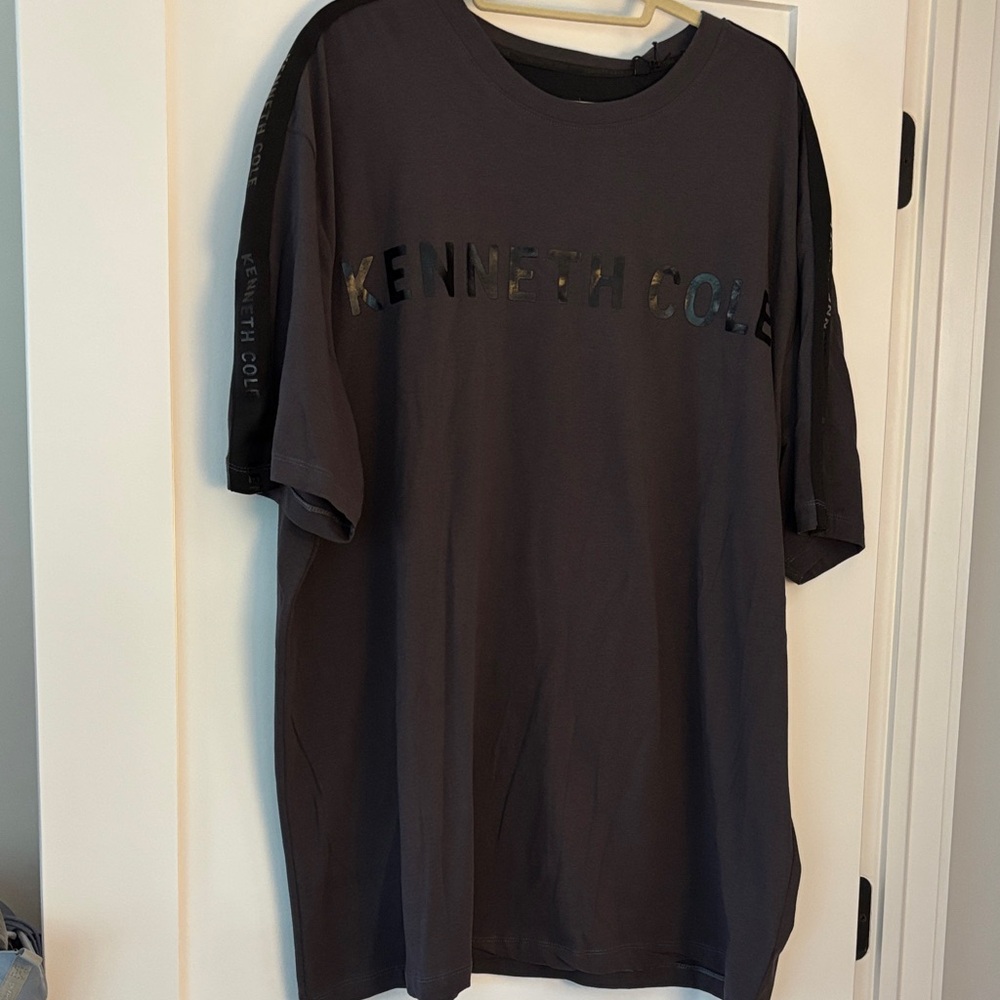 Kenneth Cole Men's Dark Gray Short Sleeve Tee